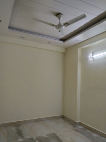 Room in 3 BHK Builder Floor at Chattarpur – for Rent