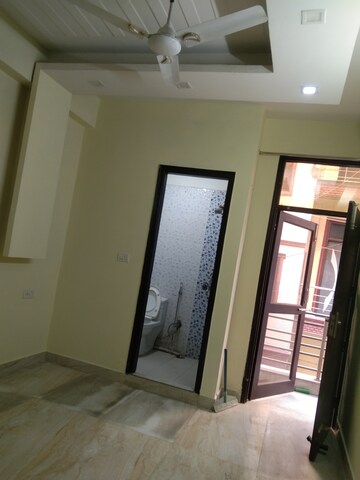 Master Bedroom in 3 BHK Builder Floor at Chattarpur – for Rent