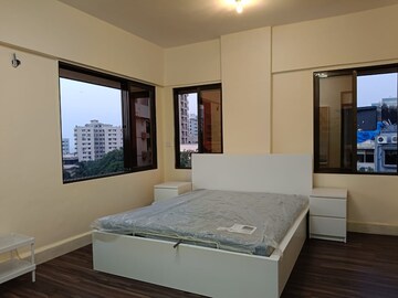 Bedroom in 3 BHK Apartment at Divyalok CHS, Malabar Hill – for Rent