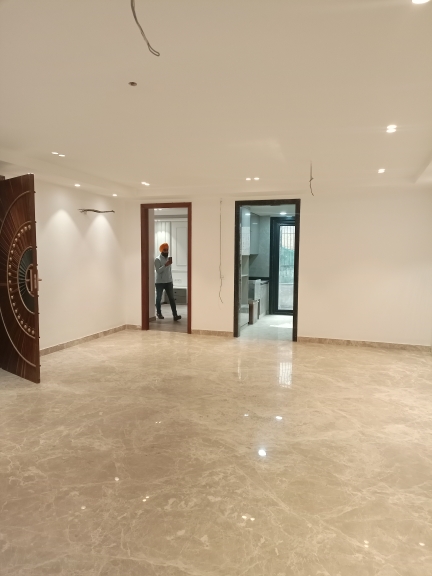 2 BHK Builder Floor For Sale in Moti Nagar