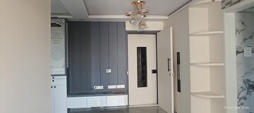 Room in 2 BHK Apartment at Shree Balaji Orchid, Ghatkopar East – for Rent
