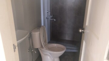 Bathroom in 3 BHK Apartment at Indiabulls One Indiabulls, Pokhran Road No 2 – for Sale