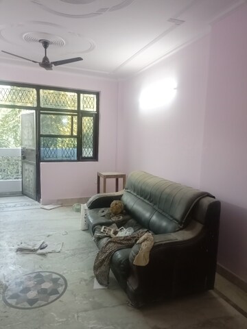 Master Bedroom in 2 BHK Builder Floor at Ramesh Nagar – for Sale
