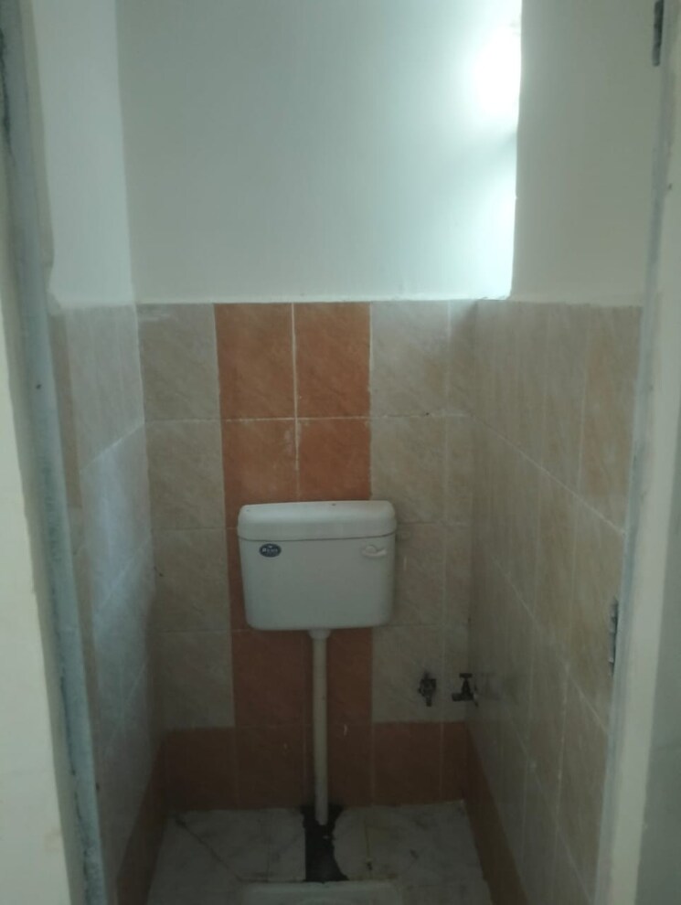 Bathroom, panchsheel-hynish 3 Bedroom 742 Sq.Ft. Apartment In Sector 1 Greater Noida Greater Noida 7949693
