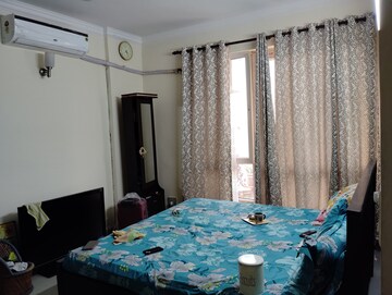 Bedroom in 3 BHK Apartment at JMD Gardens, Sector 33 – for Rent