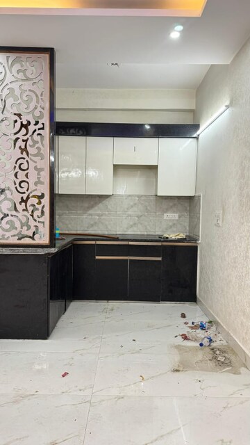 3 BHK Builder Floor For Rent in Niti Khand