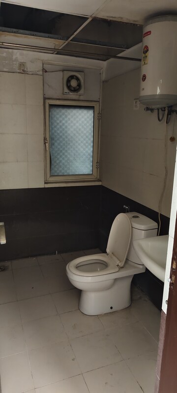 Master Bedroom in 2 BHK Apartment at Eros Sampoornam, Sector 2 Greater Noida – for Sale