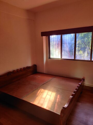 Master Bedroom in 2 BHK Apartment at Suyog CHS Andheri, Andheri West – for Rent