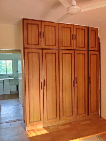 Room in 2 BHK Apartment at Suyog CHS Andheri, Andheri West – for Rent