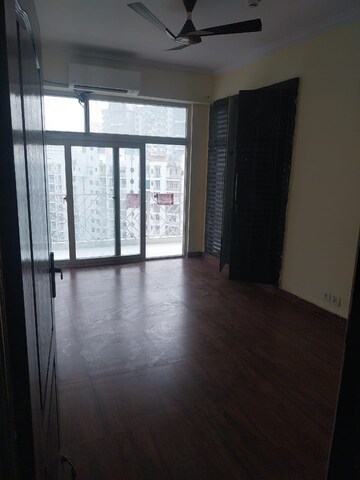 Room in 2 BHK Apartment at Himalaya Pride, Tech Zone 4 Greater Noida – for Sale
