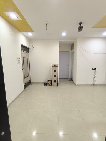 Room in 1.5 BHK Apartment at Neptune CHS Andheri West, Andheri West – for Sale