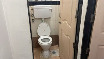 Bathroom in 2 BHK Apartment at Destiny Heights, Mulund East – for Sale