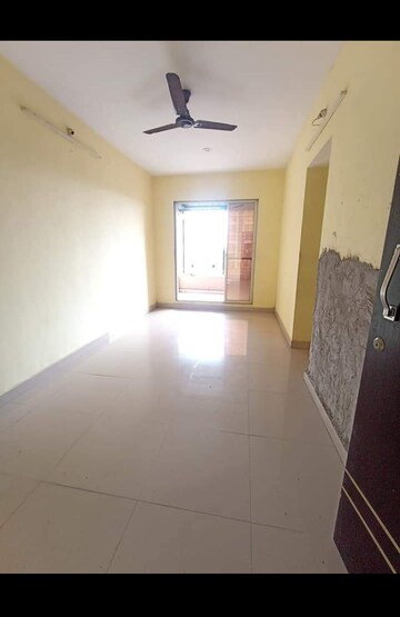 Room in 2 BHK Apartment at Reliable Balaji Aura, Taloja – for Rent