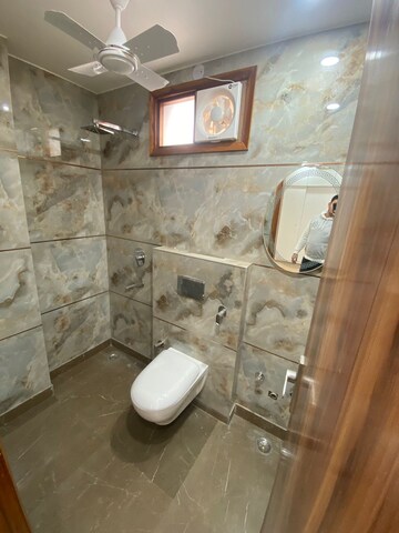 Bathroom in 3 BHK Builder Floor at Ramesh Nagar – for Rent