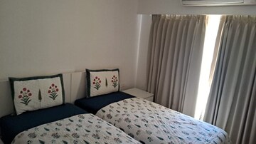 Bedroom in 2 BHK Apartment at Bandra West – for Rent