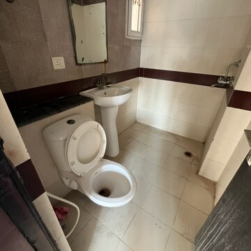 Bathroom in 2.5 BHK Apartment at Ajnara Grand Heritage, Sector 74 – for Rent