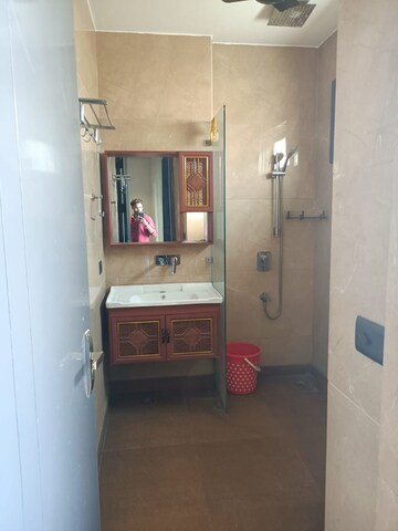 Bathroom in 1.5 BHK Builder Floor at Preet Vihar – for Rent
