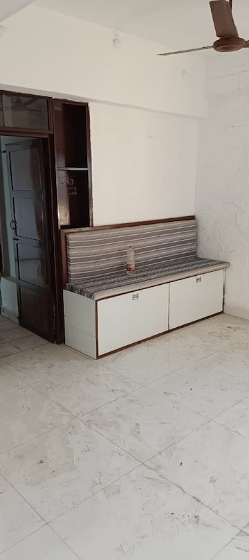 2 BHK Apartment For Rent in Khar West Mumbai  7950395