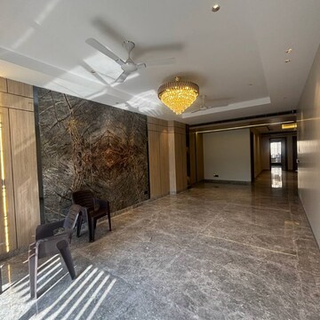 Bedroom in 3 BHK Builder Floor at Sector 57 – for Sale