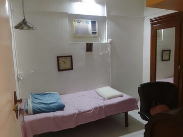 2 BHK Apartment For Rent in Bandra West