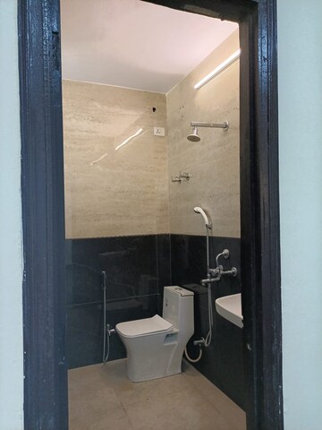 Bathroom in 4 BHK Apartment at Sector 11 Dwarka – for Rent