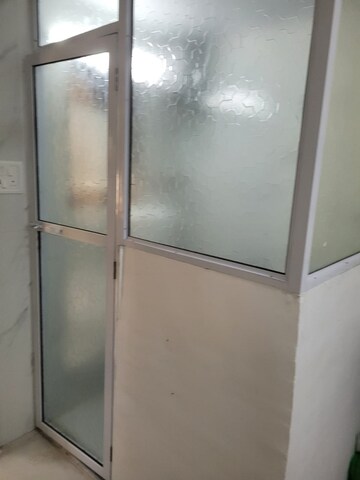 Furnished Amenities in 1 RK Apartment at Bandra West – for Rent