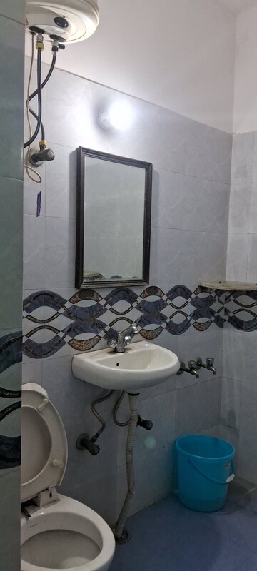 Bathroom in 2 BHK Apartment at Sarita Vihar – for Rent