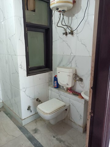 Bathroom in 3 BHK Builder Floor at Nirman Vihar – for Rent