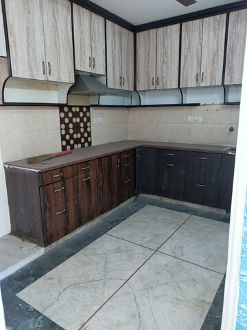 Kitchen in 3 BHK Builder Floor at Nirman Vihar – for Rent