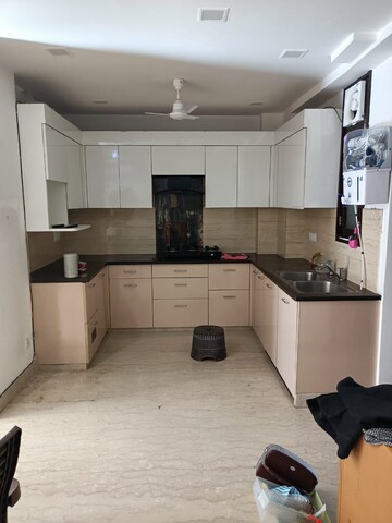 Master Bedroom in 3 BHK Builder Floor at Preet Vihar – for Rent