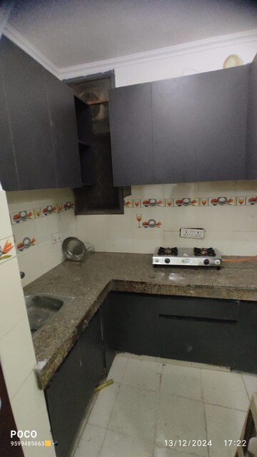 Master Bedroom in 1 BHK Builder Floor at Vasant Kunj – for Rent