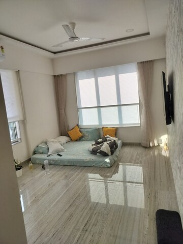 Room in 2 BHK Apartment at Bandra West – for Rent