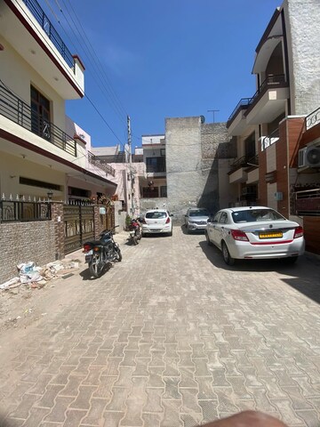 Parking in 2 BHK Apartment at Sector 125 – for Rent