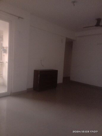 2.5 BHK Apartment For Rent in Gaur City 4th Avenue Noida Ext Sector 4 Greater Noida  7950864