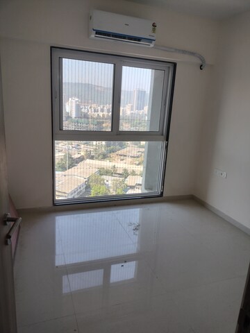 Room in 2 BHK Apartment at Ashar Axis, Majiwada – for Rent