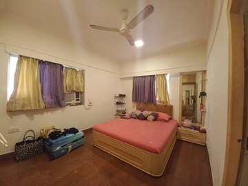 Bedroom in 2 BHK Apartment at Bandra West – for Rent