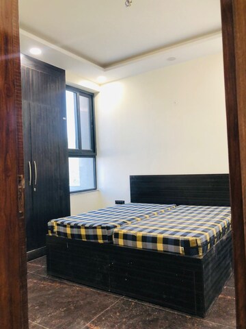Bedroom in 2 BHK Builder Floor at Sector 76 – for Rent