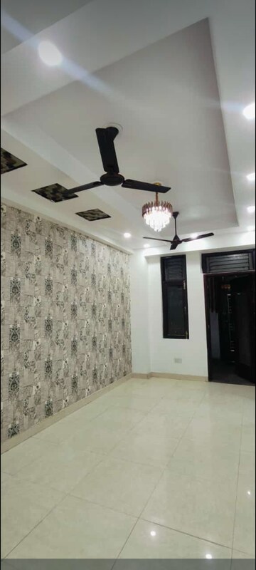 Bedroom in 2 BHK Builder Floor at Divyansh Onyx Phase 2, Gyan Khand – for Sale