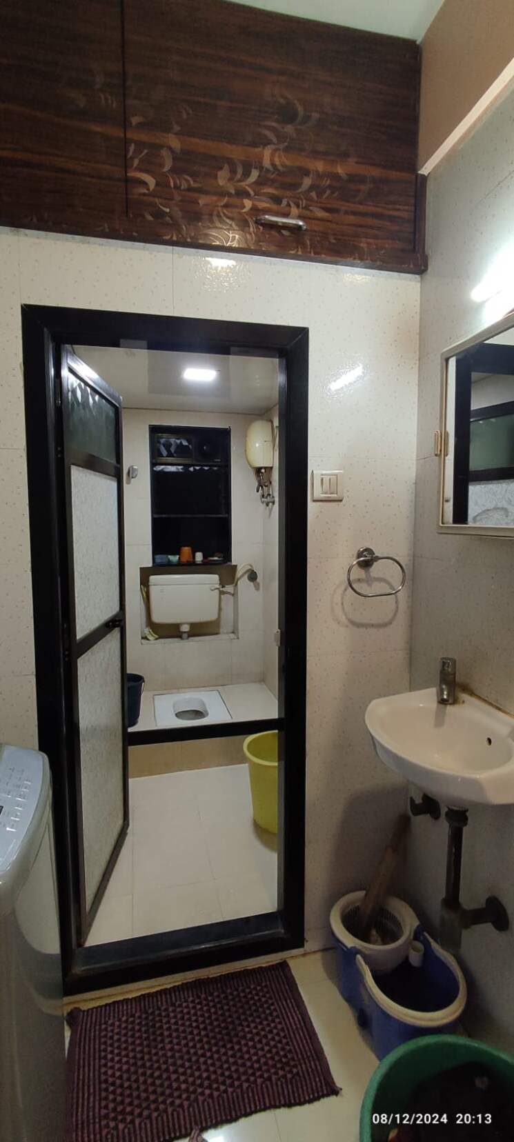 Bathroom, vrindavan-chs-thane-west 1 Bedroom 545 Sq.Ft. Apartment In Vrindavan Society Thane 7950955
