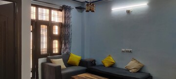 Living Room in 1 BHK Builder Floor at Ansal Sushant Lok I, Sector 43 – for Rent
