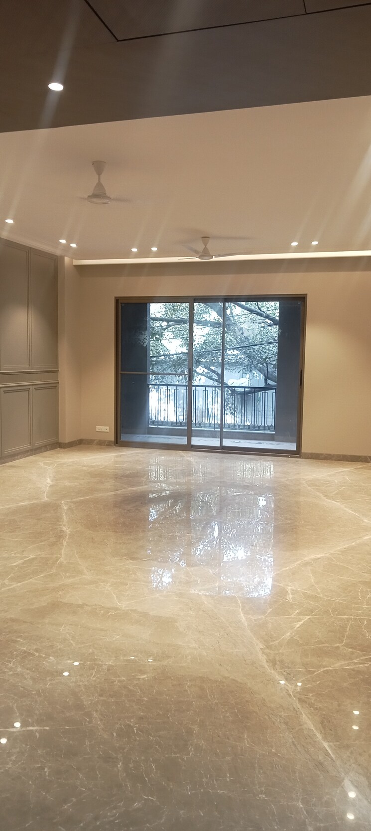 Room, sarvapriya vihar 3 Bedroom 170 Sq.Yd. Builder Floor In Sarvapriya Vihar Delhi 7950971