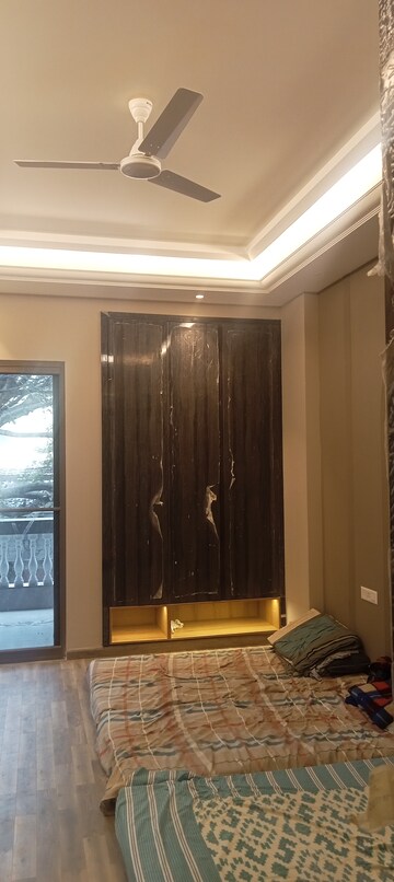 Building Lobby in 3 BHK Builder Floor at Sarvapriya Vihar – for Sale