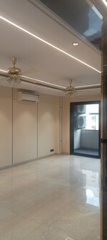 3 BHK + Servant Room 220 Sq.Yd. Builder Floor in Hauz Khas