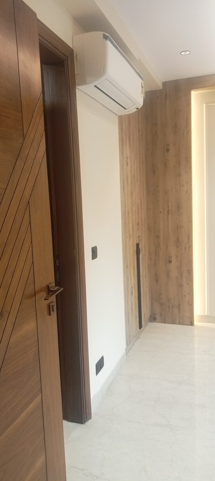 undefined, hauz khas 3 Bedroom 220 Sq.Yd. Builder Floor In Hauz Khas Delhi 7950979