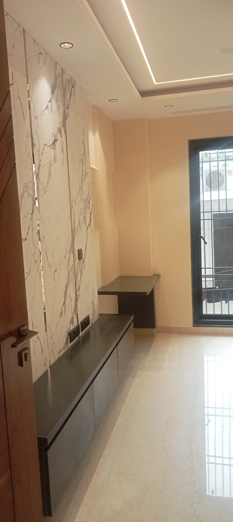 Bathroom, hauz khas 3 Bedroom 220 Sq.Yd. Builder Floor In Hauz Khas Delhi 7950979