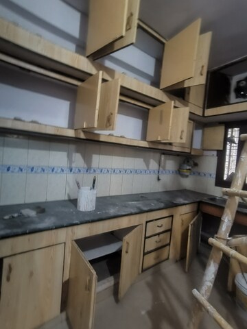 Kitchen in 2.5 BHK Apartment at Mayur Vihar 1 – for Rent