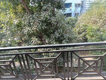 Balcony in 2.5 BHK Apartment at Mayur Vihar 1 – for Rent