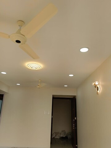 Furnished Amenities in 2 BHK Apartment at Yash Trinity, Dadar West – for Rent