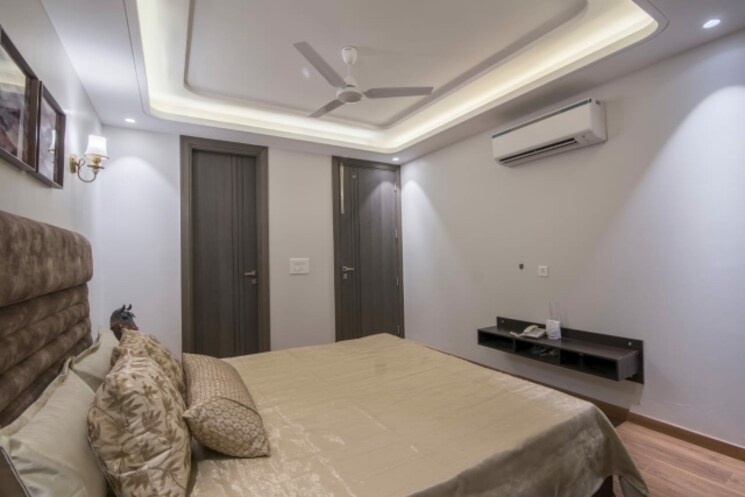 Master Bedroom, unitech-south-city-ii 6 Bedroom 500 Sq.Yd. Builder Floor In Sector 50 Gurgaon 7951009