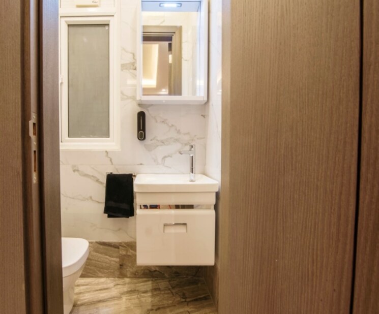 Bathroom, unitech-south-city-ii 6 Bedroom 500 Sq.Yd. Builder Floor In Sector 50 Gurgaon 7951009